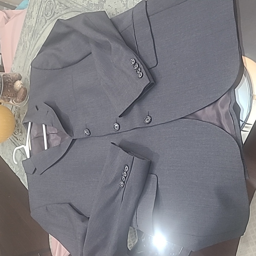 BURBERRY Men's luxury wool gray color Blazer size 42 like new